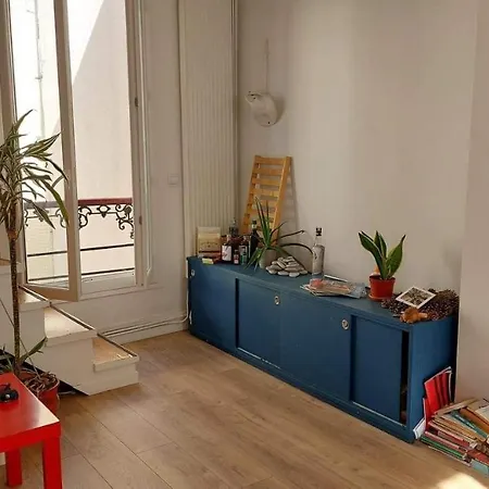 2 Bedrooms Stylish Duplex Near Montmartre & Moulin Rouge Hotel Parigi
